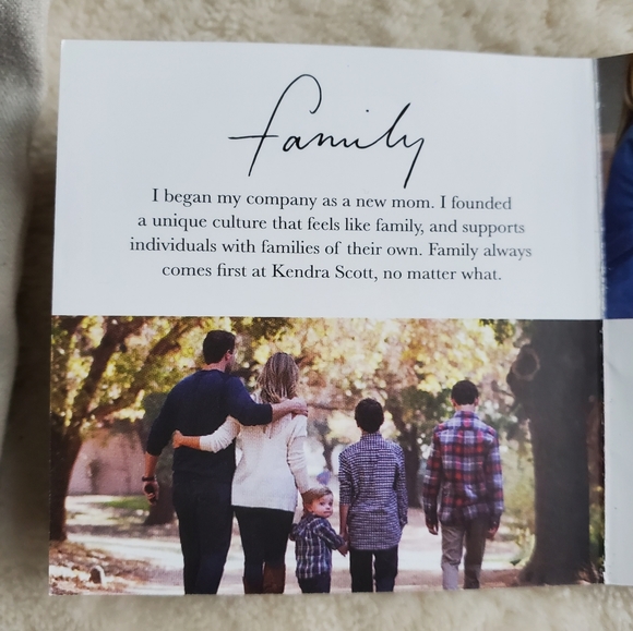 Kendra Scott Raquel ribbon earrings with rhinestones - Picture 4 of 8